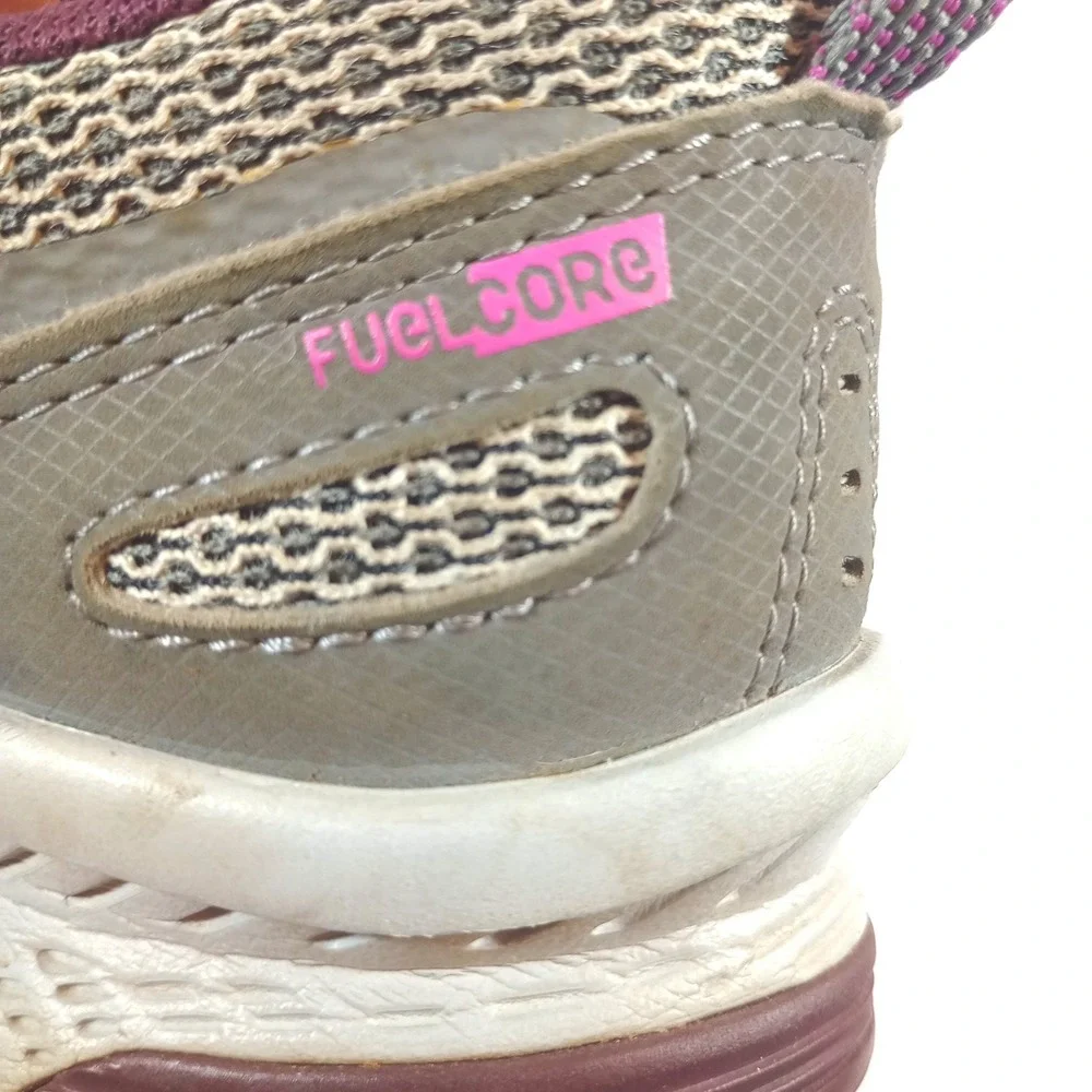 New Balance FuelCore T590v4 Womens Sz 10 Trail Running Shoes Grey Pink WT590GP4